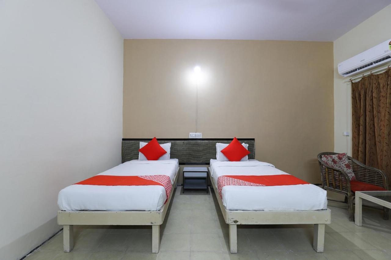 OYO 47187 Hotel Park Veraval Exterior foto